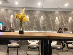 大堂-龙治汉堡(中华城店)