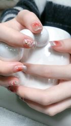 -蜜桃美甲美睫化妆
