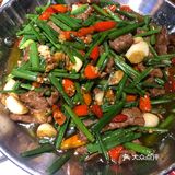 肉质很嫩,那个绿色的菜也还不错,也不是很油