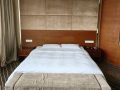 -张家港金凤凰度假村温泉