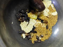 -敖特尔布里亚特美食坊(世纪花苑店)