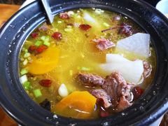 牦牛肉炖萝卜-燃木齐藏餐厅(八宿店)