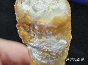 很好吃,价格不贵的百香林宝塔奶油卷,这是经典款式