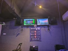 -VR 间客漫·PS电玩·虚拟现实包间游戏电竞(街道口店)
