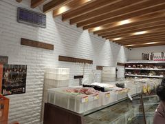 面包甜点陈列柜-百年义利(白坊路店)