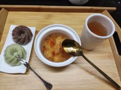 -卓玥国际月子会所(罗山路店)