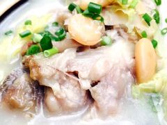 猪蹄黄豆汤-一个叫川的地方(麒麟新天地店)