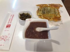 红豆薏米美肤粥-嘉和一品粥(北京西站北广场北恒大厦店)