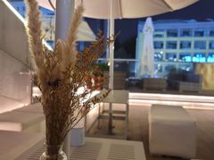 -UNI UNI(环亚凯瑟琳店)