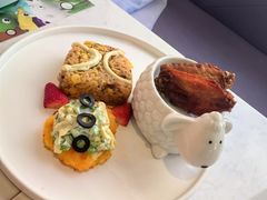 -水桶王国主题餐厅·聚会·生日派对·亲子活动·家庭套餐(亚龙湾希尔顿店)