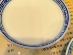 -广信牛奶甜品世家(台东店)