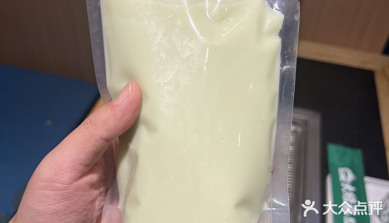 汤是清水涮！就代表羊肉是最好的！要是来点老北京糊饼