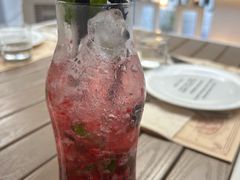 -Mark&Mars Restaurant