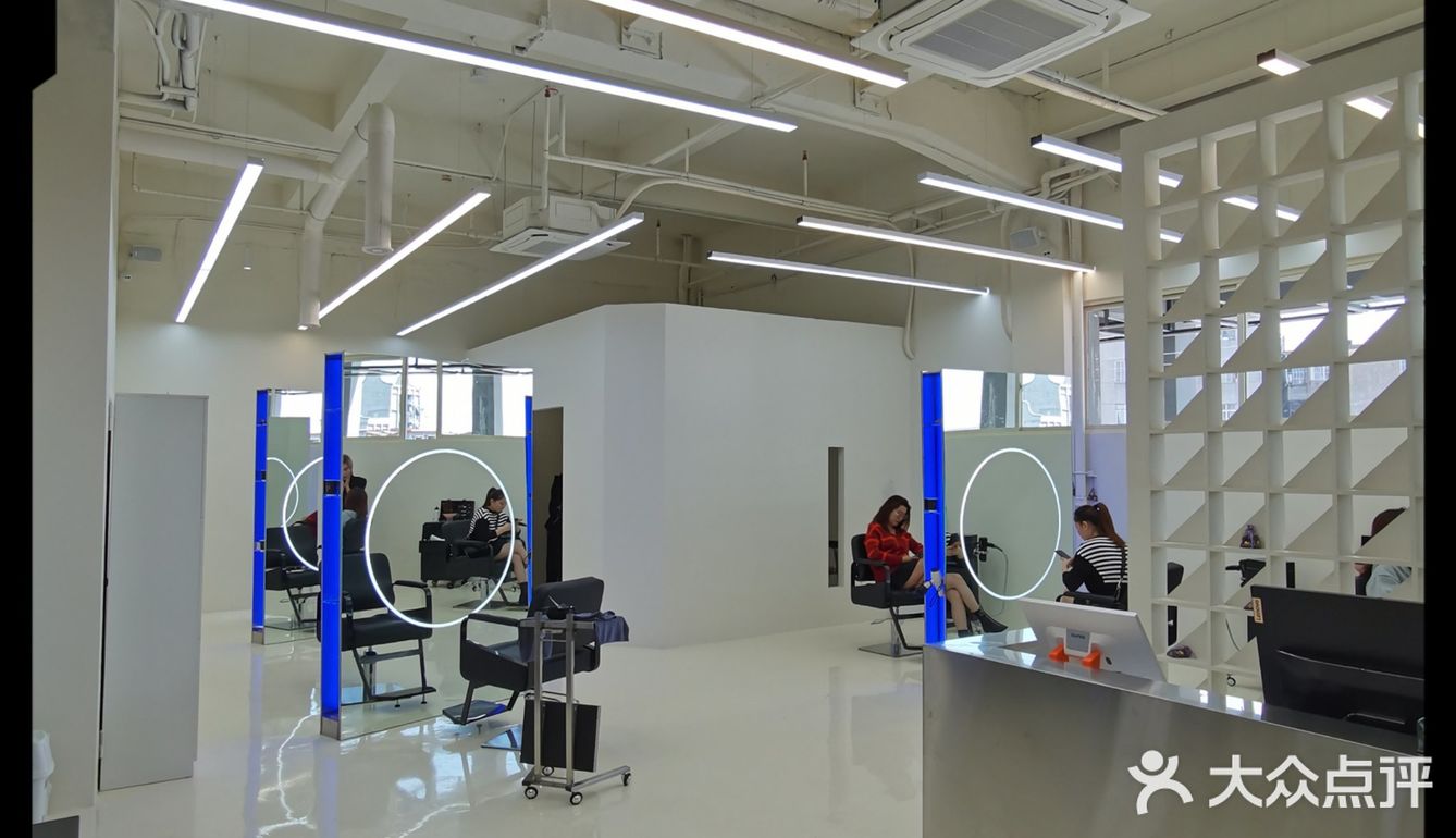 可惜是男士就无缘了，还想着增高到180！