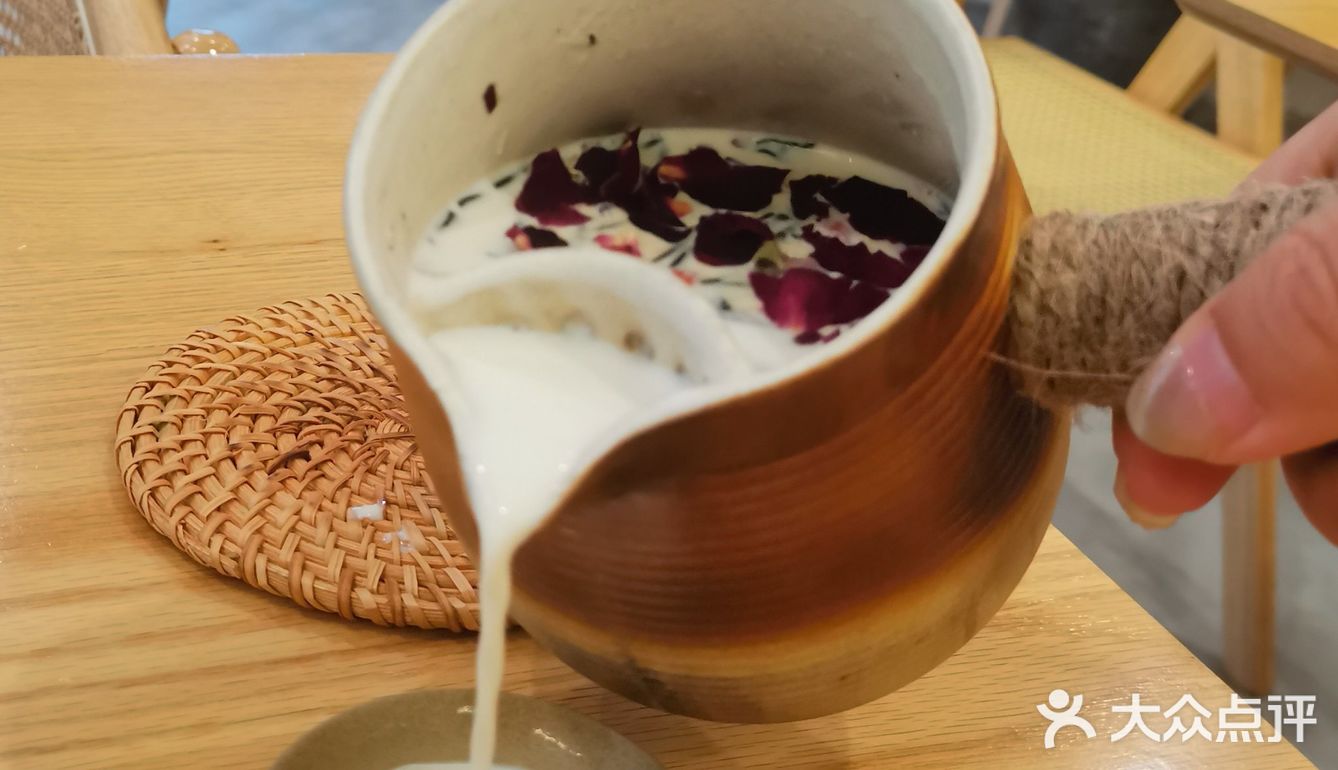 群力超漂亮甜品店