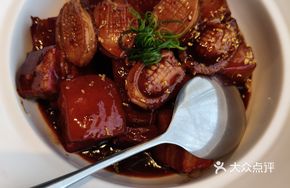 Braised Pork Belly with Abalone and Osmanthus