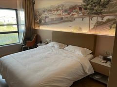 -维也纳酒店(广州白云国际机场航站楼店)