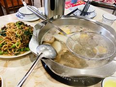 -粤潮牛肉火锅店(江南大道店)