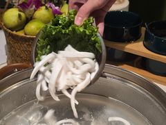 -烹然四季椰子鸡火锅(姚家园万象汇店)