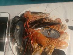 -领鲜活海鲜榴莲自助火锅(东门店)