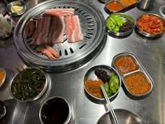 -哈哈碳都·牛肋条无限自助烤肉(宝龙店)