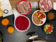 -沸炉重庆老火锅(军事博物馆店)