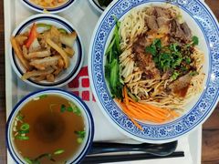 -陇兴楼兰州拉面(西安咸阳国际机场店)