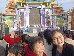 -淄博花灯齐彩城