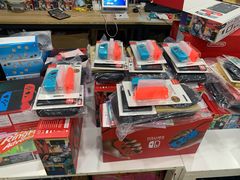 -上海南东电玩(上海置地广场周大福店)