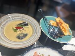 青口贝汤-LESCEDARS Brasserie Bistro香柏树