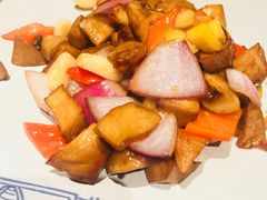 -云海肴·汽锅鸡·云南菜(天山百盛优客店)