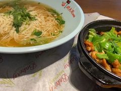 -哇蛙牛功夫面渝都料理(龙阳广场店)