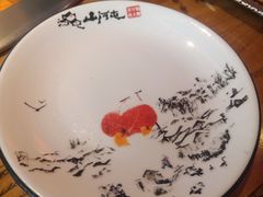 -山河屯铁锅炖· 东北菜·特色鲜鹅锅(开发区一店)
