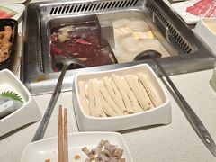 -海底捞火锅鲜切牛肉主题店(长寿路店)