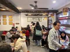 -长人馄饨铺(解放街店)