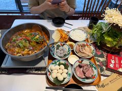 -刘姐啤酒鱼民族演艺餐厅(西街总店)
