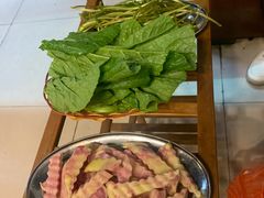 -老石黑山羊毛驴肉火锅(金凯广场店)