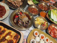 -草家酱蟹炭火烤肉店(珲春南路一店)
