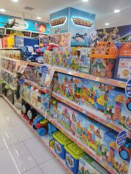 -玩具反斗城(正大广场店)