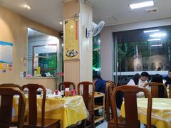 -官塘陈记鱼生·潮汕砂锅粥·牛肉火锅(潮枫路总店)