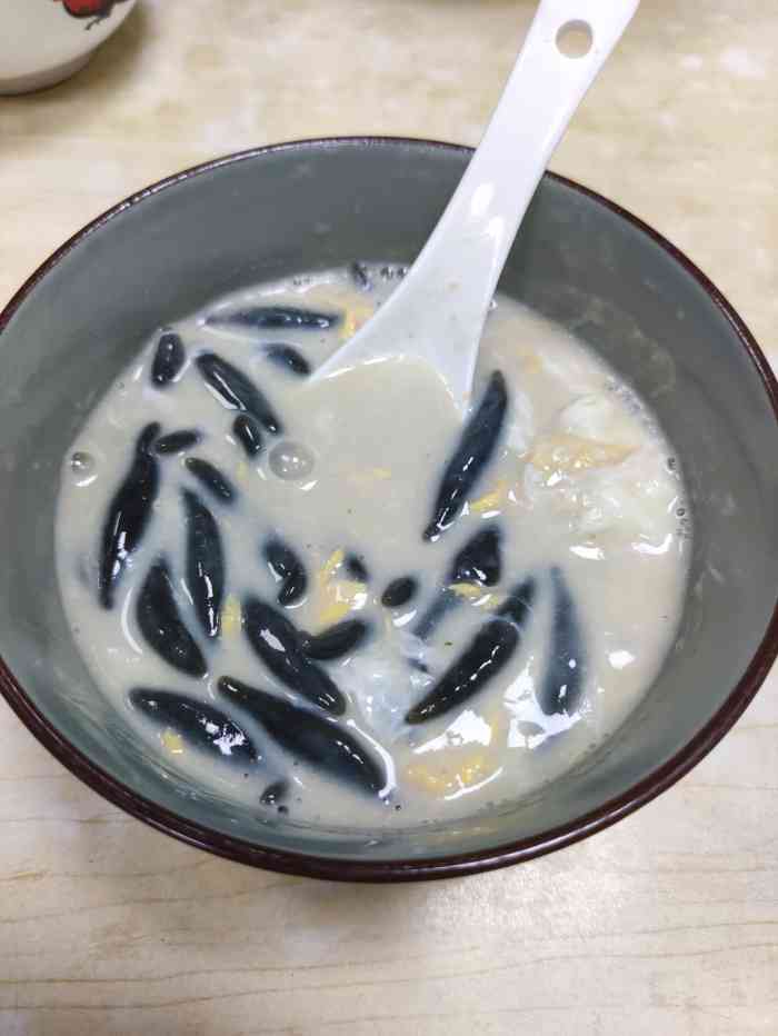 文昌东阁粿仔-"这是家典型的海南特色小店.海南的粉汤,淹.