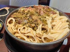 -鼎牛牛炖锅·烤串(温泉路店)