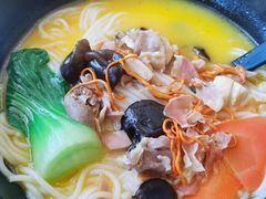 -桥香园过桥米线(国贸店)