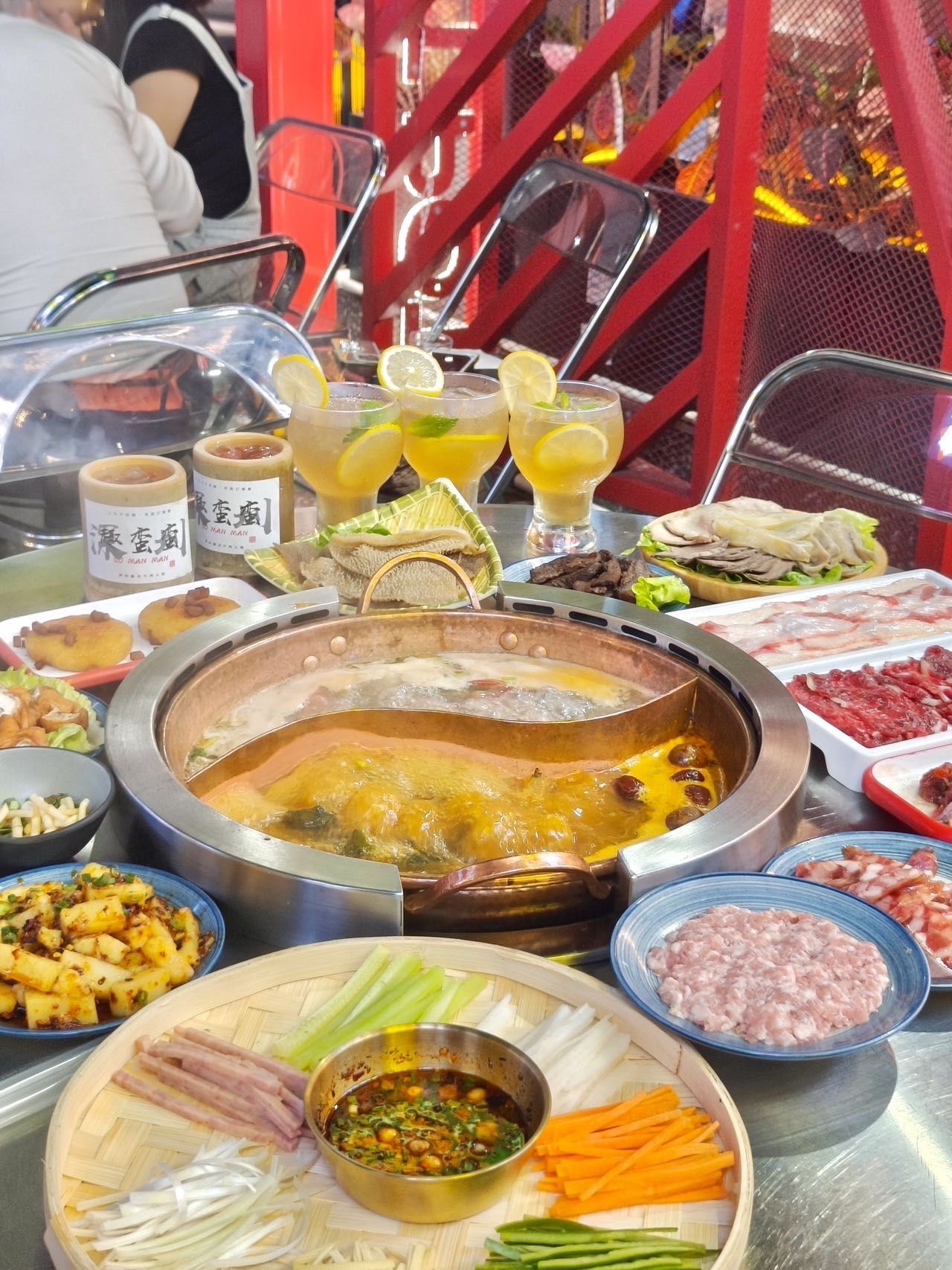 美食聚集体十亩地又开新店啦?～听说是一家正宗地道的贵州口味餐厅