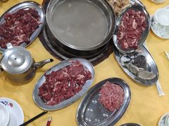 -五洞培记山庄·鲜牛肉火锅