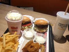 -The Habit Burger Grill 哈比特汉堡(复兴soho店)