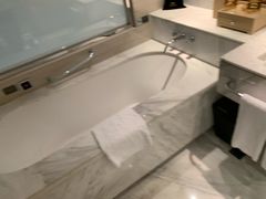 -上海中航虹桥机场泊悦酒店