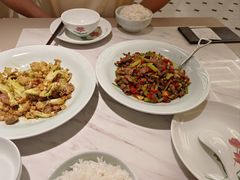 -荷花亭·湖北融合菜(中商广场店)