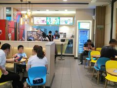 大堂-DQ·蛋糕·冰淇淋(绿宝店)