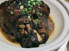 -老码头黑皮肘子锅包肉(赣水路店)